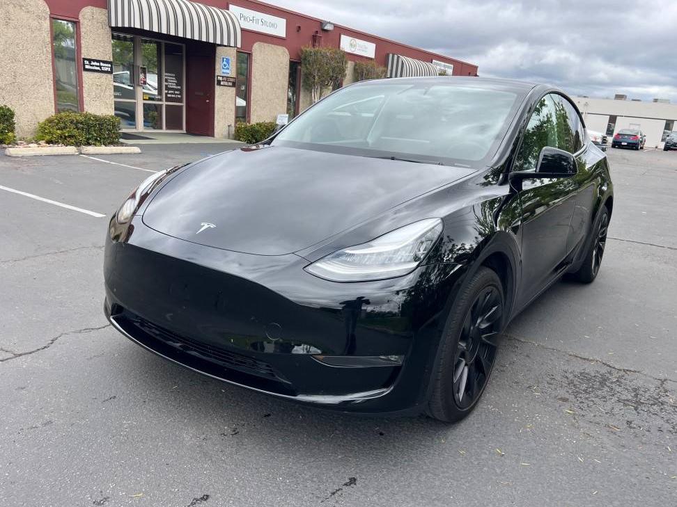 TESLA MODEL Y 2022 7SAYGDEE6NF364459 image